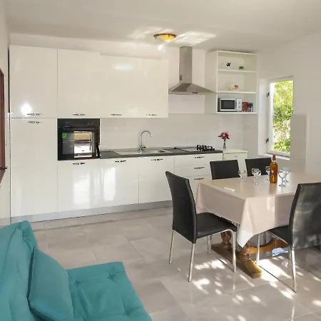 Bero By Interhome Ceprljanda