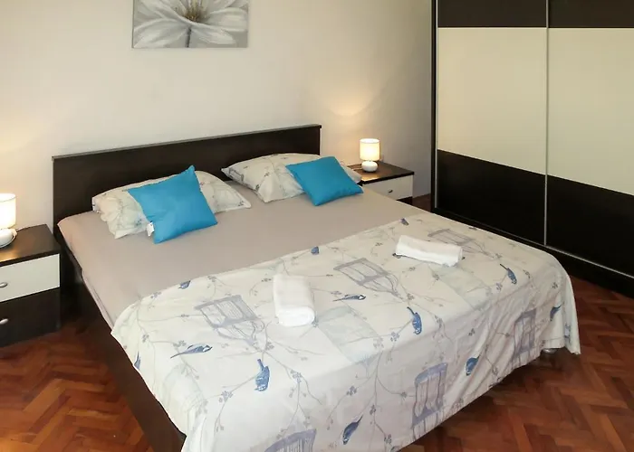 Semesterbostad Bero By Interhome